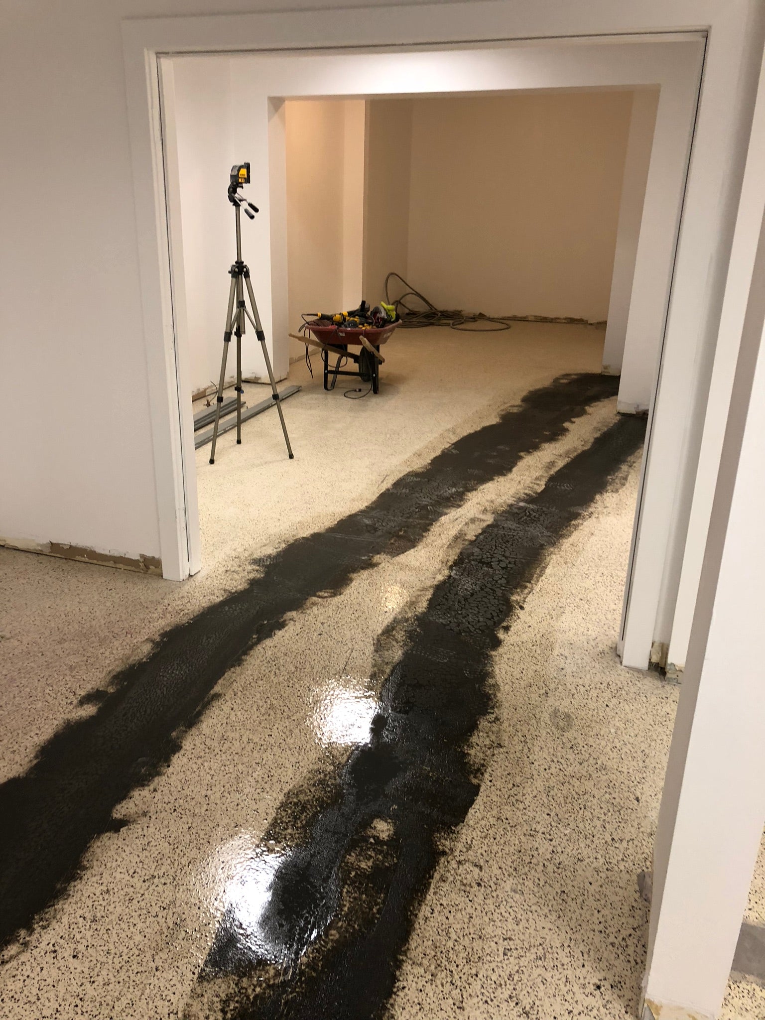 Conductive Lab Floor