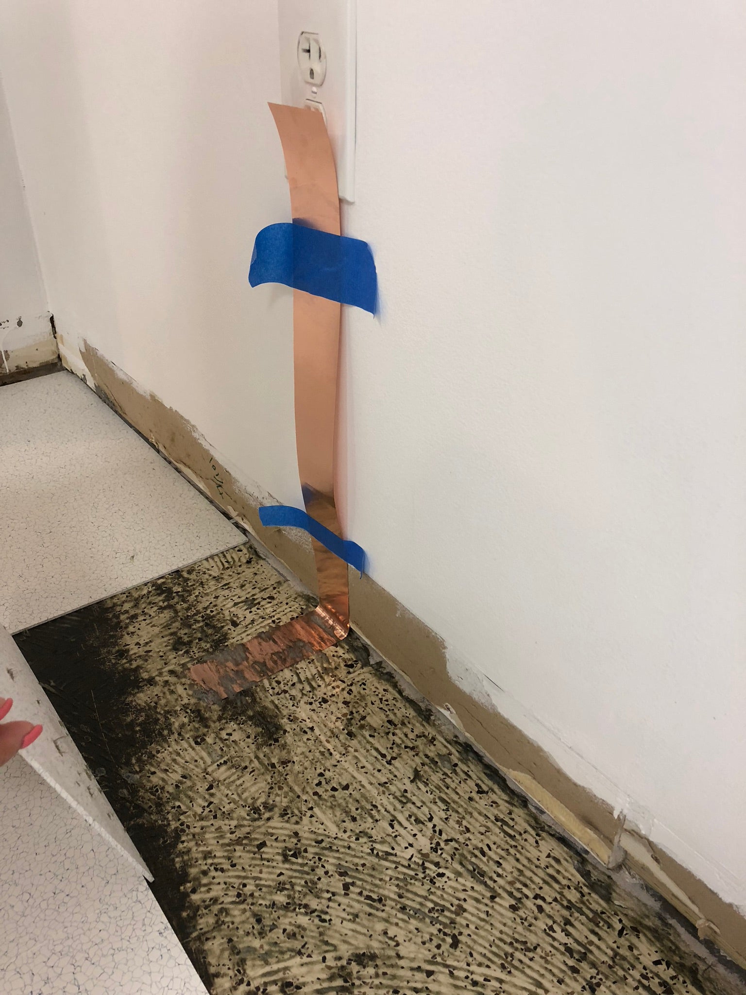 Conductive Lab Floor