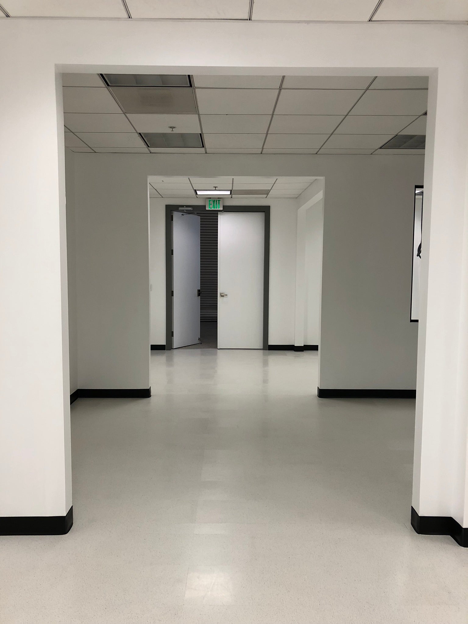 Conductive Lab Floor